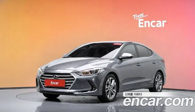 Hyundai AVANTE 2018 — photo 1