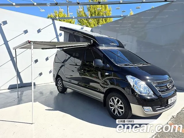 Hyundai Starex 2018 — photo 1
