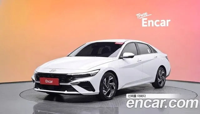 Hyundai AVANTE 2026 — photo 1