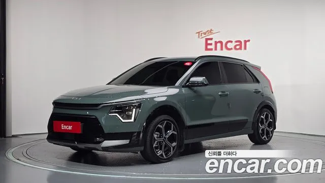 Kia Niro 2023 — photo 1