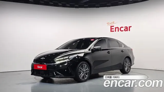 Kia K3 2023 — photo 1