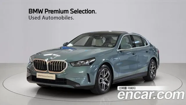BMW 5-Series 2026 — photo 1