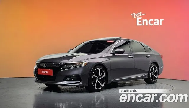 Honda Accord 2018 — photo 1