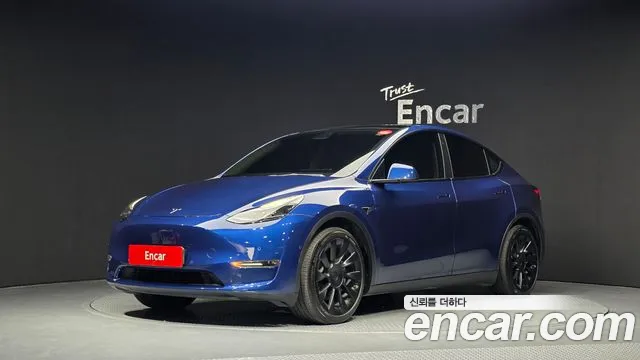Tesla Model Y 2021 — photo 1