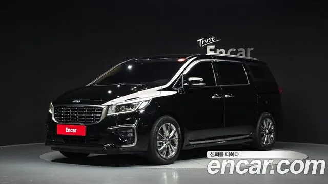 Kia Canival 2019 — photo 1