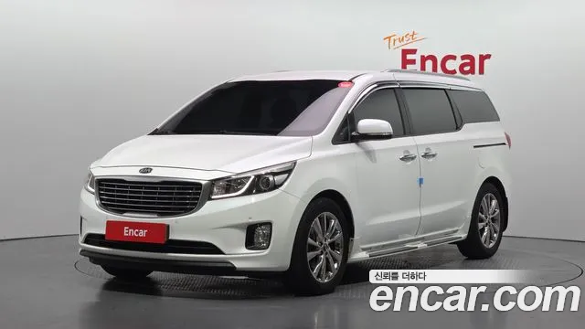 Kia Canival 2016 — photo 1