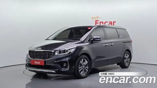 Kia Canival 2020 — photo 1