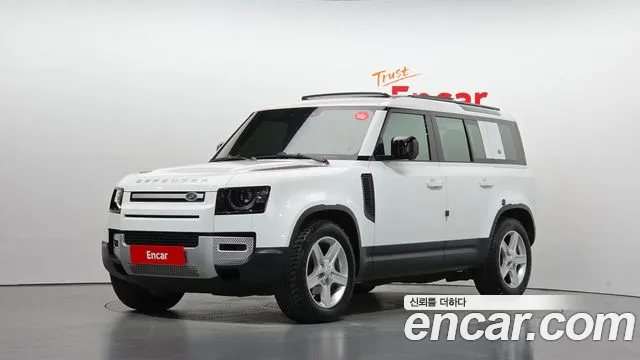 Land Rover Defender 2023 — photo 1