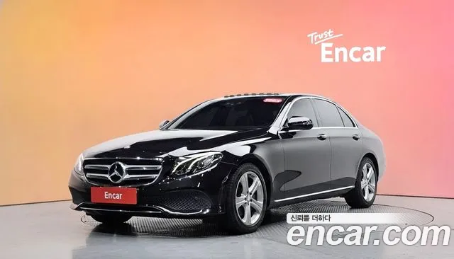 Mercedes-Benz E-Class 2017 — photo 1