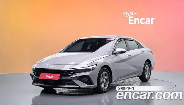 Hyundai AVANTE 2025 — photo 1