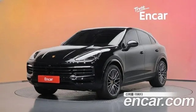 Porsche Cayenne 2023 — photo 1
