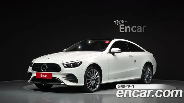 Mercedes-Benz E-Class 2023 — photo 1