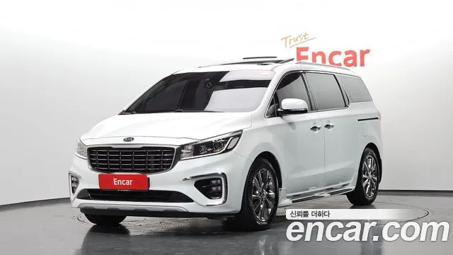 Kia Canival 2019 — photo 1