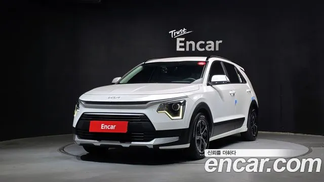 Kia Niro 2022 — photo 1