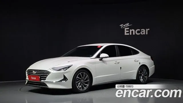 Hyundai Sonata 2022 — photo 1