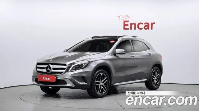 Mercedes-Benz GLA-Class 2017 — photo 1
