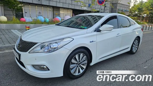 Hyundai Grandeur 2015 — photo 1