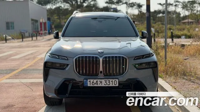 BMW X7 2024 — photo 1