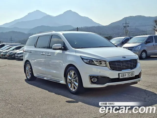 Kia Canival 2018 — photo 1
