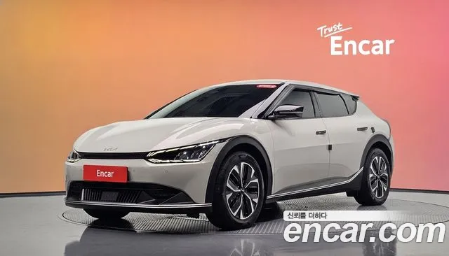 Kia EV6 2023 — photo 1