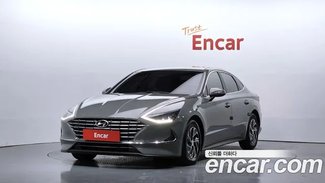 Hyundai Sonata 2022 — photo 1