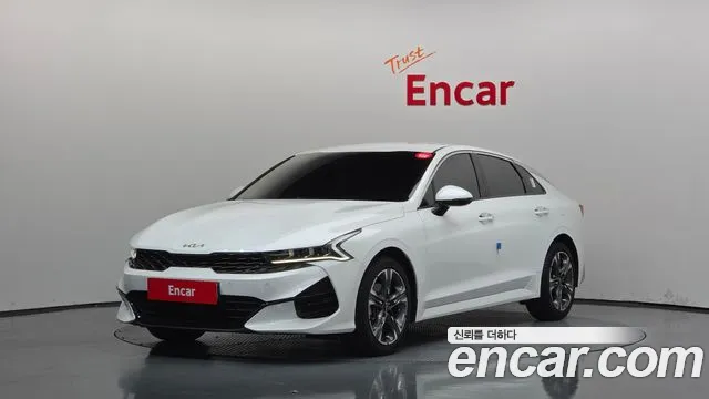 Kia K5 2023 — photo 1