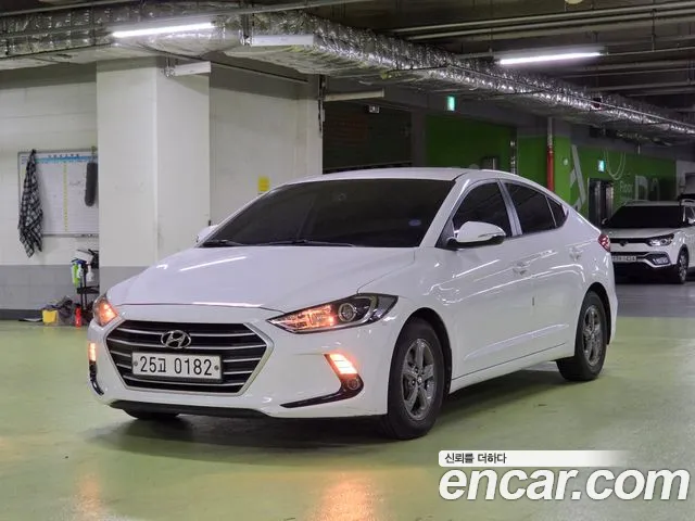 Hyundai AVANTE 2016 — photo 1