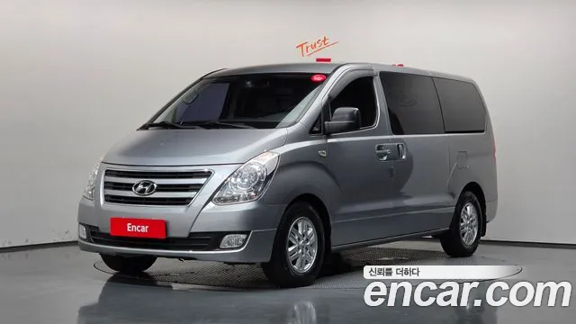 Hyundai Starex 2018 — photo 1