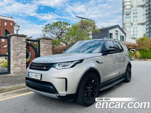 Land Rover Discovery 2017 — photo 1