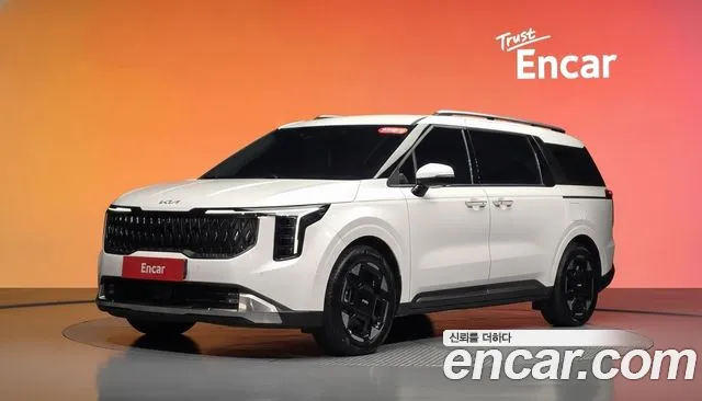 Kia Canival 2024 — photo 1