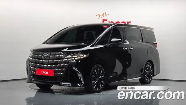 Toyota Alphard 2024 — photo 1