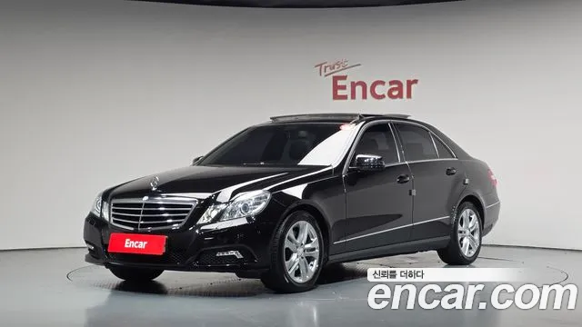 Mercedes-Benz E-Class 2010 — photo 1