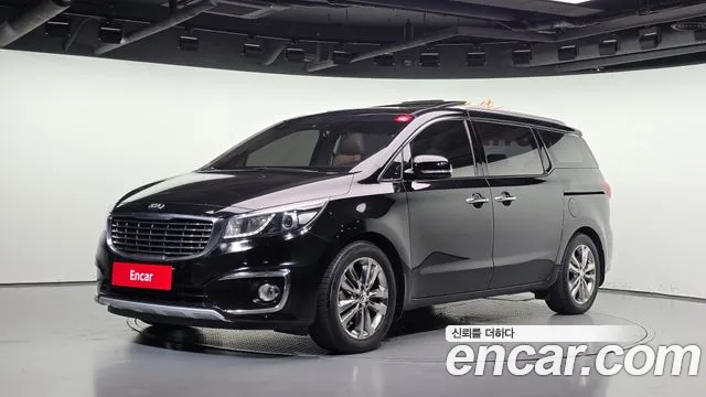 Kia Canival 2016 — photo 1