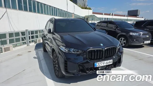 BMW X5 2026 — photo 1