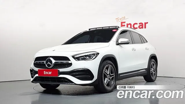 Mercedes-Benz GLA-Class 2021 — photo 1
