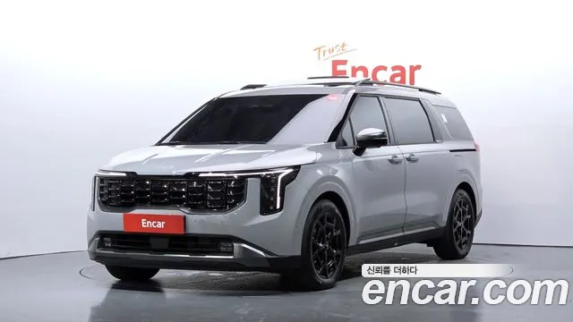 Kia Canival 2025 — photo 1