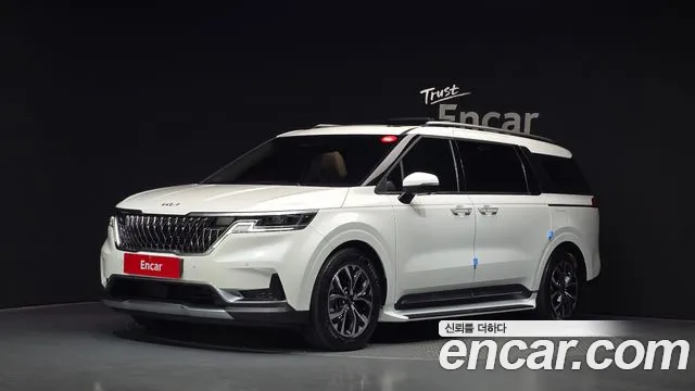 Kia Canival 2021 — photo 1