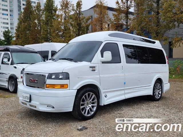 GMC Savana 2020 — photo 1