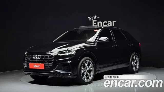 Audi Q8 2023 — photo 1