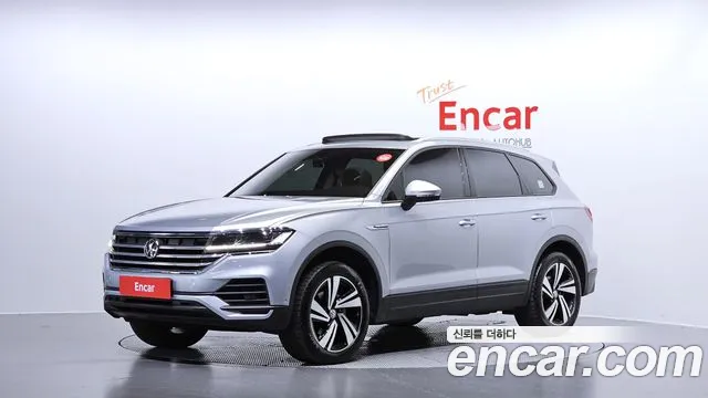 Volkswagen Touareg 2020 — photo 1