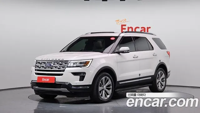 Ford Explorer 2018 — photo 1