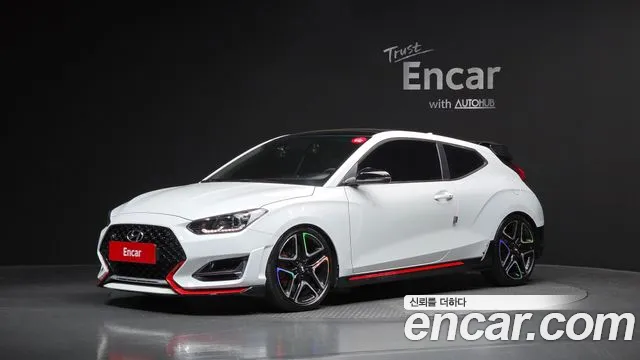 Hyundai Veloster 2022 — photo 1