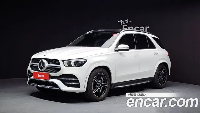 Mercedes-Benz GLE-Class 2021 — photo 1