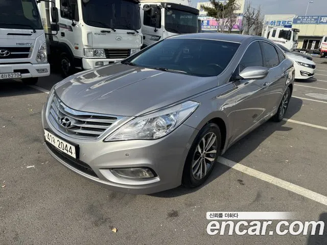 Hyundai Grandeur 2011 — photo 1