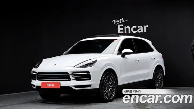 Porsche Cayenne 2021 — photo 1