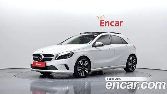 Mercedes-Benz A-Class 2018 — photo 1