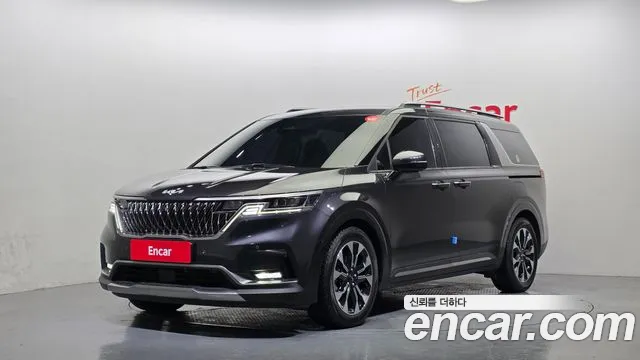 Kia Canival 2022 — photo 1