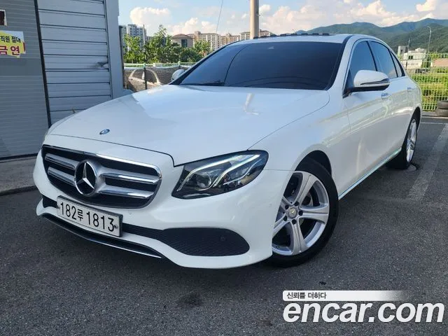Mercedes-Benz E-Class 2017 — photo 1