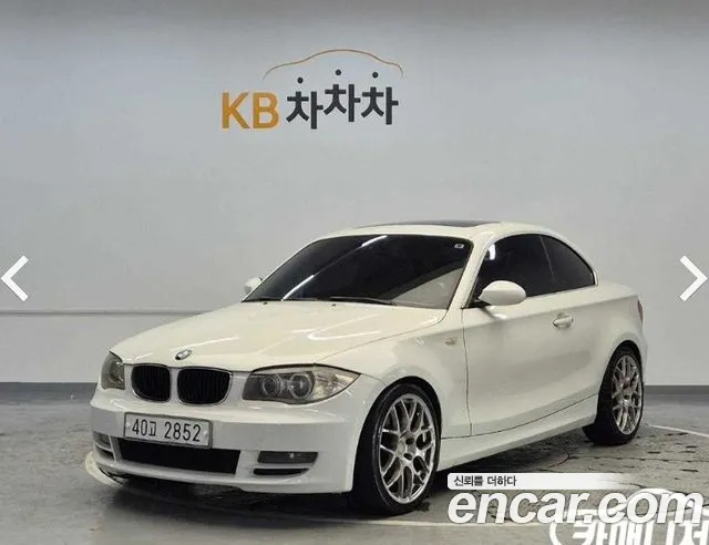 BMW 1-Series 2009 — photo 1