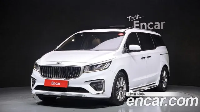 Kia Canival 2019 — photo 1